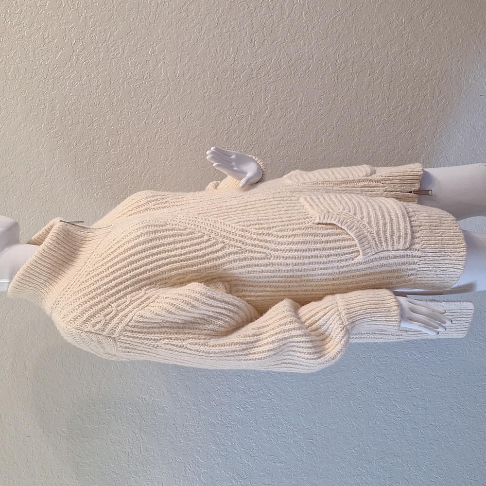 Pilcro Thick Chunky Cream Zip Front Sweater - Picture 6 of 17